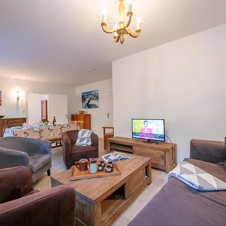 Sleeps 6 * Chamonix